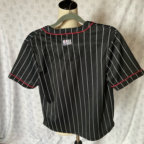 NBA Bulls Kids Black and White Pinstripe Jersey - Picture 3 of 4